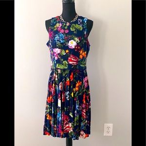 Maggy London NWOT sleeveless navy blue floral print pleated skirt midi dress